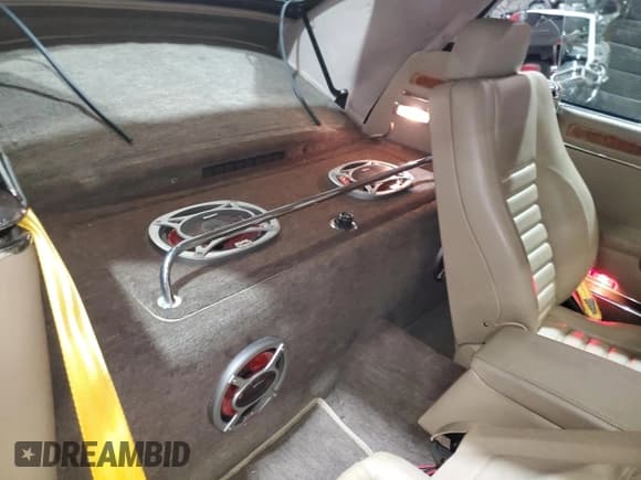 ✅ 1994 Jaguar XJS • VIN: SAJNX4744RC187600 • Lot: 62884245. Wystawiony na Copart z przebiegiem 104 272 mil. Bezpłatny archiwum sprzedaży aukcyjnych z USA i szczegółowy raport historii pojazdu na DreamBid. Zdjęcie 10.