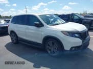 ✅ 2021 Honda Passport EX-L • VIN: 5FNYF7H58MB005111 • Lot: 43357888. Wystawiony na IAAI z przebiegiem 28 697 mil. Bezpłatny archiwum sprzedaży aukcyjnych z USA i szczegółowy raport historii pojazdu na DreamBid. Zdjęcie 1.