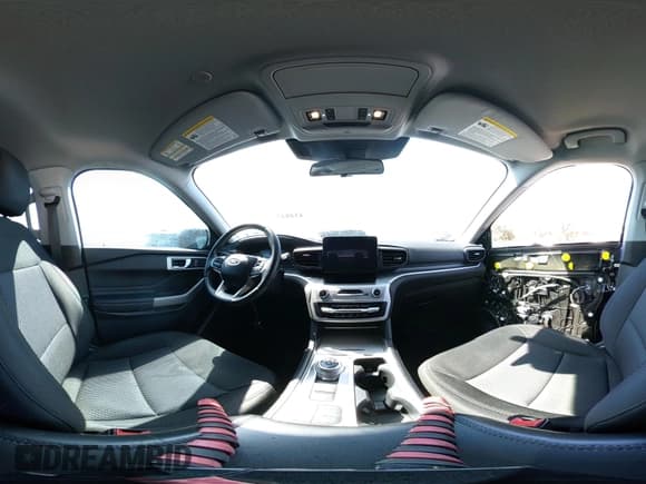 ✅ 2022 Ford Explorer XLT • VIN: 1FMSK7DH2NGA82285 • Lot: 43484216. Wystawiony na IAAI z przebiegiem 80 909 mil. Bezpłatny archiwum sprzedaży aukcyjnych z USA i szczegółowy raport historii pojazdu na DreamBid. Zdjęcie 21.