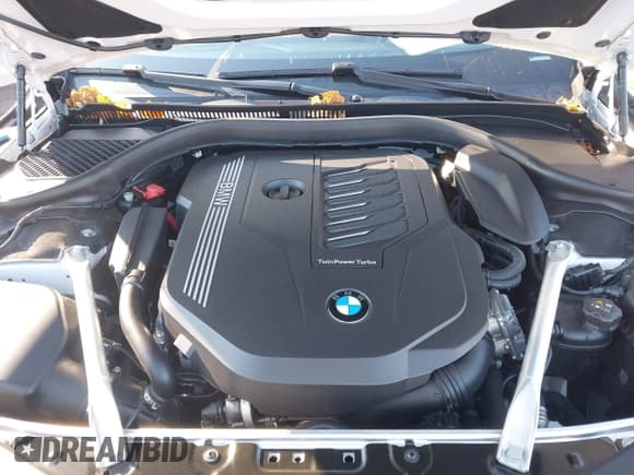 ✅ 2024 BMW 8 Series 840i • VIN: WBAAE4C05RCR08896 • Lot: 43613152. Listed on IAAI with 2,999 mi. Free auction sales archive from the USA and detailed vehicle history report at DreamBid. Image 10.