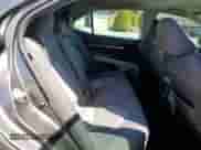 2021 Toyota Camry LE z VIN 4T1C11BK7MU037734, wystawiony jako Copart lot #52341645 z przebiegiem 92 679 mil mil oraz Szkoda całkowita • Salvage title. Historia ofert i sprzedaży dostępna na DreamBid. Obrazek 10.