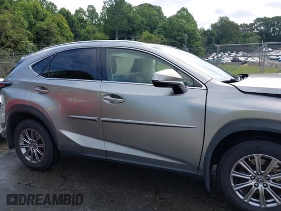 ✅ 2020 Lexus NX 300 • VIN: JTJDARDZ4L2225202 • Lot: 42734291. Wystawiony na IAAI z przebiegiem 42 702 mil. Bezpłatny archiwum sprzedaży aukcyjnych z USA i szczegółowy raport historii pojazdu na DreamBid. Zdjęcie 13.