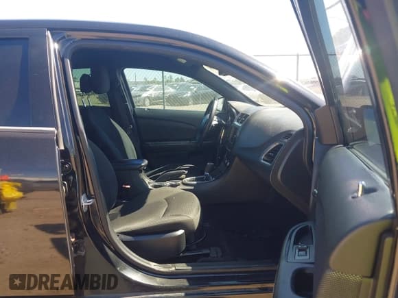 ✅ 2013 Dodge Avenger SE V6 • VIN: 1C3CDZAG2DN757206 • Лот: 43417475. Опубликован ранее на IAAI с пробегом 85 221 миль. Бесплатный доступ к архиву аукционных продаж из США и подробный отчёт об истории автомобиля на DreamBid. Изображение 5.