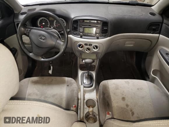 ✅ 2009 Hyundai Accent Auto GLS • VIN: KMHCN46C09U323487 • Лот: 85901454. Опубликован ранее на Copart с пробегом 136 149 миль. Бесплатный доступ к архиву аукционных продаж из США и подробный отчёт об истории автомобиля на DreamBid. Изображение 8.