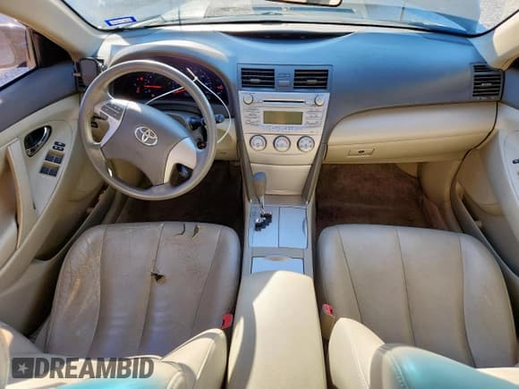 ✅ 2010 Toyota Camry LE • VIN: 4T1BF3EK4AU101440 • Лот: 90886585. Опубликован ранее на Copart с пробегом 156 107 миль. Бесплатный доступ к архиву аукционных продаж из США и подробный отчёт об истории автомобиля на DreamBid. Изображение 8.