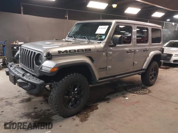✅ 2019 Jeep Wrangler Unlimited Sahara • VIN: 1C4HJXEGXKW574703 • Lot: 41301603. Listed on IAAI with 43,433 mi. Free auction sales archive from the USA and detailed vehicle history report at DreamBid. Image 17.