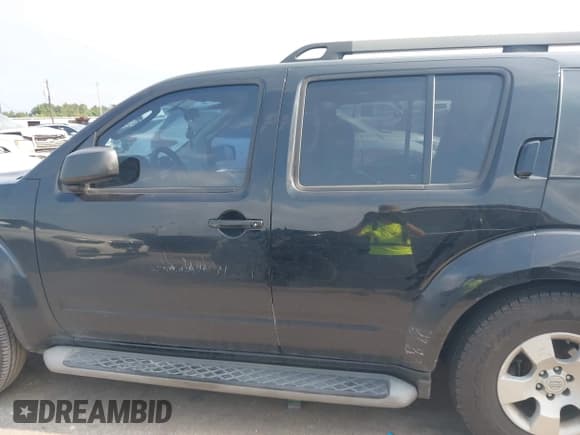 ✅ 2010 Nissan Pathfinder SE • VIN: 5N1AR1NN0AC608343 • Lot: 43085112. Wystawiony na IAAI z przebiegiem 198 210 mil. Bezpłatny archiwum sprzedaży aukcyjnych z USA i szczegółowy raport historii pojazdu na DreamBid. Zdjęcie 14.