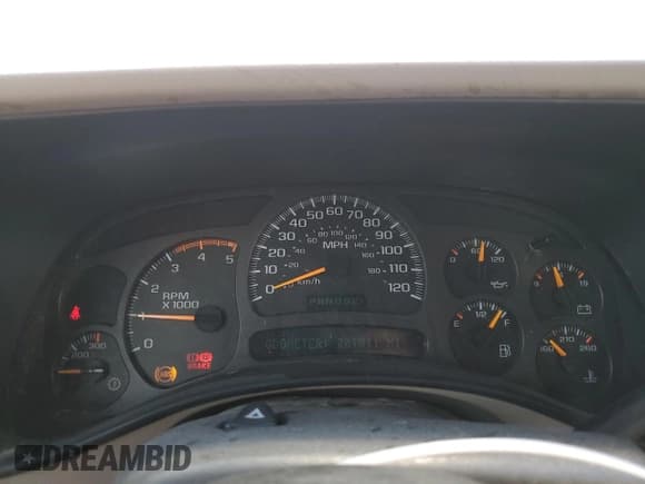 ✅ 2004 Chevrolet Silverado 2500HD LT • VIN: 1GCHK29204E327827 • Lot: 70175774. Wystawiony na Copart z przebiegiem 201 811 mil. Bezpłatny archiwum sprzedaży aukcyjnych z USA i szczegółowy raport historii pojazdu na DreamBid. Zdjęcie 9.