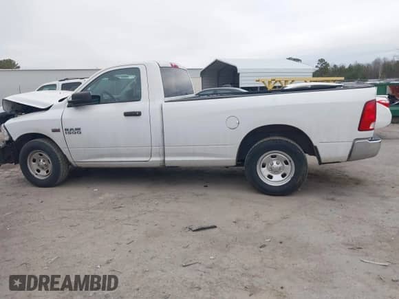 2016 Ram 1500 Tradesman с VIN 3C6JR6DT2GG261791, выставлен на аукционе IAAI как лот 41475013 с пробегом 100 013 миль миль и . История ставок и продаж доступна на DreamBid. Изображение 15.