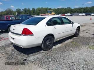 ✅ 2007 Chevrolet Impala Police Unmarked Police • VIN: 2G1WS55R579382981 • Lot: 43213075. Wystawiony na IAAI z przebiegiem 218 262 mil. Bezpłatny archiwum sprzedaży aukcyjnych z USA i szczegółowy raport historii pojazdu na DreamBid. Zdjęcie 4.