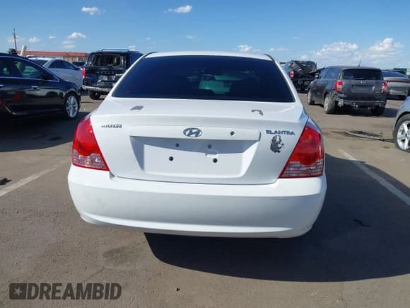 ✅ 2005 Hyundai Elantra GLS • VIN: KMHDN46D25U107471 • Lot: 43225610. Wystawiony na IAAI z przebiegiem 157 316 mil. Bezpłatny archiwum sprzedaży aukcyjnych z USA i szczegółowy raport historii pojazdu na DreamBid. Zdjęcie 16.