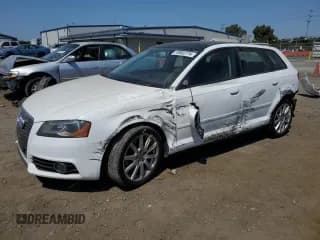 ✅ 2010 Audi A3 Premium Plus • VIN: WAUKEAFM6AA133526 • Lot: 70902774. Wystawiony na Copart z przebiegiem 161 090 mil. Bezpłatny archiwum sprzedaży aukcyjnych z USA i szczegółowy raport historii pojazdu na DreamBid. Zdjęcie 1.