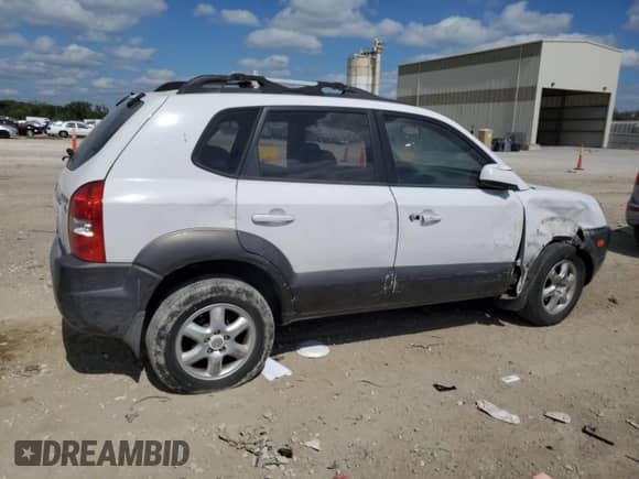 2005 Hyundai Tucson GLS с VIN KM8JN12D05U170995, выставлен на аукционе Copart как лот 71737294 с пробегом 181 098 миль миль и Списание • Salvage title. История ставок и продаж доступна на DreamBid. Изображение 3.
