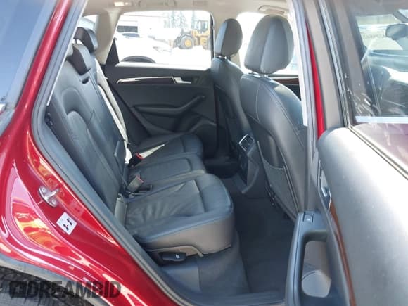 ✅ 2010 Audi Q5 Premium Plus • VIN: WA1LKAFP9AA096749 • Lot: 42058422. Listed on IAAI with 163,772 mi. Free auction sales archive from the USA and detailed vehicle history report at DreamBid. Image 8.