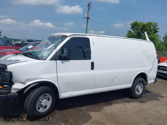 ✅ 2008 Chevrolet Express Cargo • VIN: 1GCGG25C381157939 • Лот: 42470749. Опубликован ранее на IAAI с пробегом 79 818 миль. Бесплатный доступ к архиву аукционных продаж из США и подробный отчёт об истории автомобиля на DreamBid. Изображение 14.