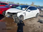 ✅ 2019 Kia Optima LX • VIN: 5XXGT4L30KG306779 • Lot: 43493768. Wystawiony na IAAI z przebiegiem Nie podano. Bezpłatny archiwum sprzedaży aukcyjnych z USA i szczegółowy raport historii pojazdu na DreamBid. Zdjęcie 18.