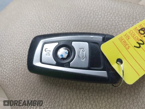 ✅ 2013 BMW 3 Series 328i xDrive • VIN: WBA3B3C57DF530191 • Lot: 42517863. Listed on IAAI with 71,410 mi. Free auction sales archive from the USA and detailed vehicle history report at DreamBid. Image 11.