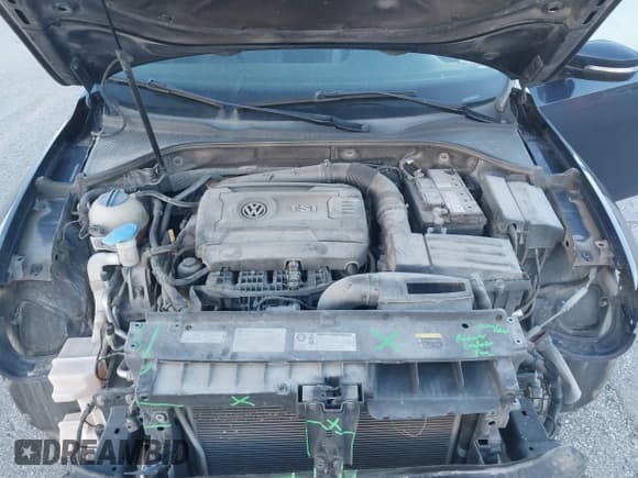 ✅ 2015 Volkswagen Passat S • VIN: 1VWAT7A31FC014572 • Lot: 43681668. Listed on IAAI with 197,929 mi. Free auction sales archive from the USA and detailed vehicle history report at DreamBid. Image 10.