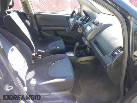 ✅ 2008 Honda Fit • VIN: JHMGD38458S058163 • Lot: 43578727. Listed on IAAI with 154,021 mi. Free auction sales archive from the USA and detailed vehicle history report at DreamBid. Image 5.