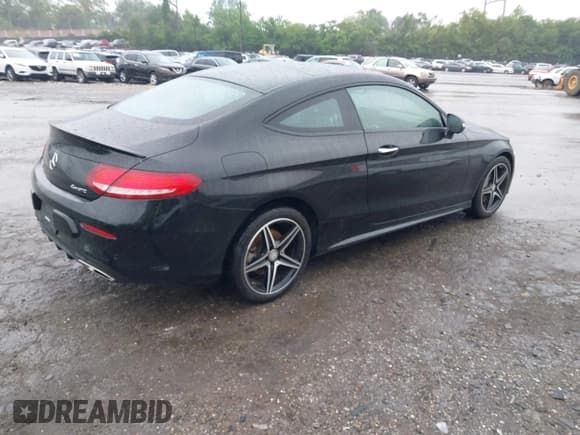 ✅ 2017 Mercedes-Benz C 300 • VIN: WDDWJ4KB8HF353968 • Lot: 42336137. Listed on IAAI with 48,454 mi. Free auction sales archive from the USA and detailed vehicle history report at DreamBid. Image 4.