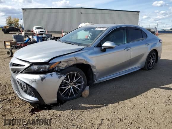 2022 Toyota Camry SE with VIN 4T1S11AK0NU681638, listed as a Copart auction lot 85186735 with 61,375 mi miles and Salvage title. Bid and sale history available at DreamBid. Image 1.