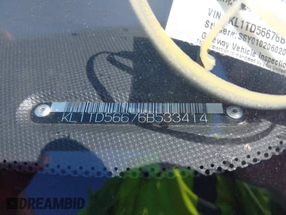 2006 Chevrolet Aveo LS z VIN KL1TD56676B533414, wystawiony jako IAAI lot #42681929 z przebiegiem 176 963 mil mil oraz . Historia ofert i sprzedaży dostępna na DreamBid. Obrazek 9.