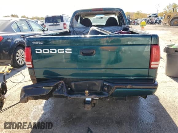 ✅ 1998 Dodge Dakota SLT • VIN: 1B7GL22X6WS661346 • Лот: 77401914. Размещён на Copart с пробегом 214 497 миль миль. Получите бесплатный доступ к архиву аукционных продаж из США и посмотрите подробный отчёт об истории автомобиля на DreamBid. Изображение 6.