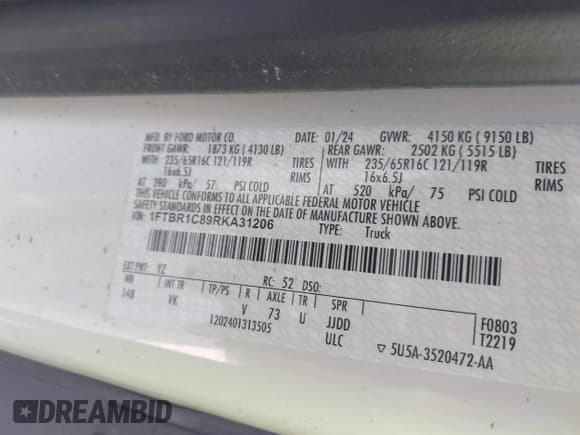 ✅ 2024 Ford Transit Cargo • VIN: 1FTBR1C89RKA31206 • Lot: 42900826. Wystawiony na IAAI z przebiegiem 30 812 mil. Bezpłatny archiwum sprzedaży aukcyjnych z USA i szczegółowy raport historii pojazdu na DreamBid. Zdjęcie 9.