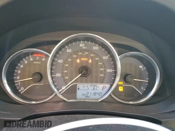 ✅ 2015 Toyota Corolla S Plus • VIN: 2T1BURHE3FC241714 • Lot: 84290315. Listed on Copart with 211,840 mi. Free auction sales archive from the USA and detailed vehicle history report at DreamBid. Image 9.