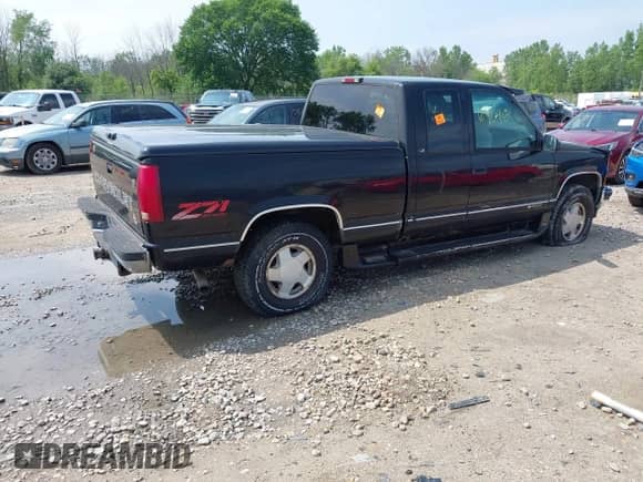 1999 Chevrolet Silverado 1500 с VIN 1GCEK19R5XR132362, выставлен на аукционе IAAI как лот 42664096 с пробегом 254 131 миль миль и . История ставок и продаж доступна на DreamBid. Изображение 4.