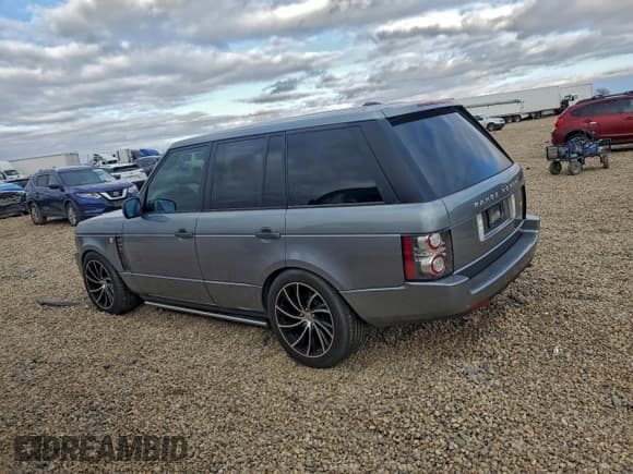 ✅ 2011 Land Rover Range Rover HSE • VIN: SALME1D43BA359936 • Lot: 92881785. Wystawiony na Copart z przebiegiem 77 635 mil. Bezpłatny archiwum sprzedaży aukcyjnych z USA i szczegółowy raport historii pojazdu na DreamBid. Zdjęcie 2.