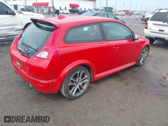 ✅ 2009 Volvo C30 • VIN: YV1MK672792147398 • Lot: 43222906. Listed on IAAI with 214,337 mi. Free auction sales archive from the USA and detailed vehicle history report at DreamBid. Image 4.
