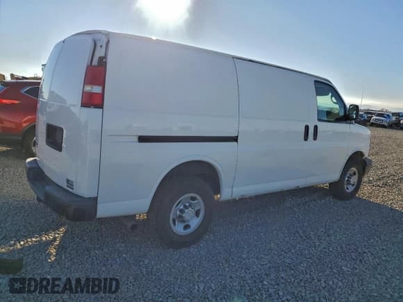 ✅ 2015 Chevrolet Express Cargo • VIN: 1GCWGFCG6F1208520 • Lot: 93701295. Listed on Copart with 165,663 mi. Free auction sales archive from the USA and detailed vehicle history report at DreamBid. Image 3.
