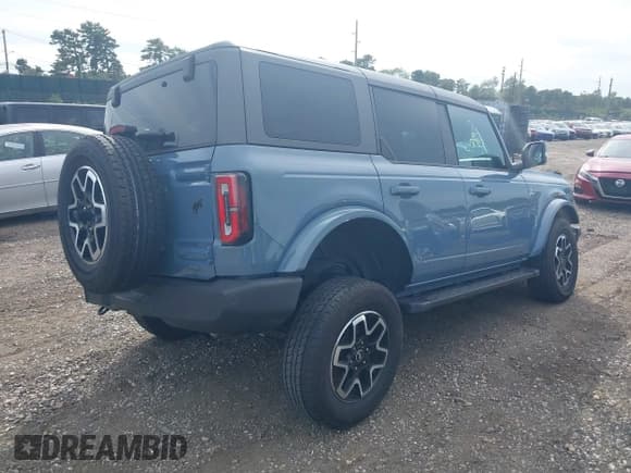 ✅ 2024 Ford Bronco Outer Banks • VIN: 1FMEE8BP6RLA55902 • Lot: 43248124. Listed on IAAI with 12,551 mi. Free auction sales archive from the USA and detailed vehicle history report at DreamBid. Image 4.