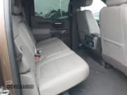 ✅ 2019 Chevrolet Silverado 1500 LTZ • VIN: 3GCUYGED9KG190278 • Lot: 42310625. Wystawiony na IAAI z przebiegiem 71 533 mil. Bezpłatny archiwum sprzedaży aukcyjnych z USA i szczegółowy raport historii pojazdu na DreamBid. Zdjęcie 8.