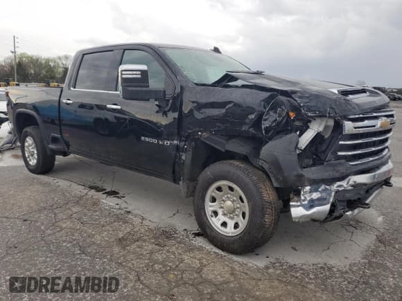 ✅ 2024 Chevrolet Silverado 2500HD • VIN: 2GC1YPEY7R1105110 • Lot: 51956885. Wystawiony na Copart z przebiegiem 20 133 mil. Bezpłatny archiwum sprzedaży aukcyjnych z USA i szczegółowy raport historii pojazdu na DreamBid. Zdjęcie 4.