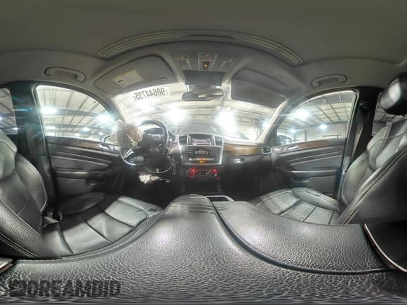 ✅ 2012 Mercedes-Benz M 350 • VIN: 4JGDA5HB8CA065092 • Lot: 90644735. Listed on Copart with 182,517 mi. Free auction sales archive from the USA and detailed vehicle history report at DreamBid. Image 16.