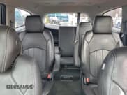 ✅ 2015 Buick Enclave Premium • VIN: 5GAKVCKD5FJ158219 • Lot: 94066395. Wystawiony na Copart z przebiegiem 139 626 mil. Bezpłatny archiwum sprzedaży aukcyjnych z USA i szczegółowy raport historii pojazdu na DreamBid. Zdjęcie 10.