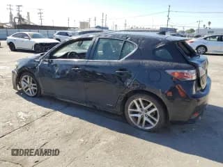 ✅ 2015 Lexus CT 200h • VIN: JTHKD5BH5F2237656 • Лот: 82642255. Опубликован ранее на Copart с пробегом 209 250 миль. Бесплатный доступ к архиву аукционных продаж из США и подробный отчёт об истории автомобиля на DreamBid. Изображение 2.