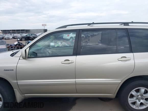 2001 Toyota Highlander с VIN JTEHF21A010002669, выставлен на аукционе IAAI как лот 43411593 с пробегом 145 595 миль миль и . История ставок и продаж доступна на DreamBid. Изображение 14.