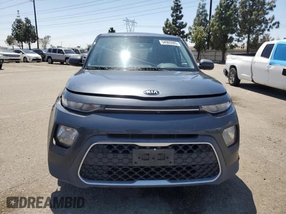 ✅ 2020 Kia Soul LX • VIN: KNDJ23AU7L7013048 • Lot: 85403475. Wystawiony na Copart z przebiegiem 176 891 mil. Bezpłatny archiwum sprzedaży aukcyjnych z USA i szczegółowy raport historii pojazdu na DreamBid. Zdjęcie 5.