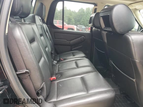 ✅ 2010 Ford Explorer Sport Trac Limited • VIN: 1FMEU3DE3AUA23568 • Лот: 67625405. Опубликован ранее на Copart с пробегом 131 744 миль. Бесплатный доступ к архиву аукционных продаж из США и подробный отчёт об истории автомобиля на DreamBid. Изображение 10.