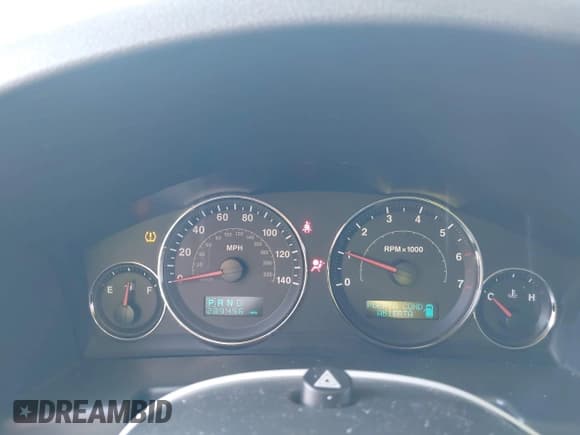 ✅ 2006 Jeep Commander • VIN: 1J8HG48K06C104967 • Lot: 43535318. Listed on IAAI with 289,456 mi. Free auction sales archive from the USA and detailed vehicle history report at DreamBid. Image 7.