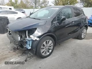 ✅ 2020 Buick Encore Preferred • VIN: KL4CJASB9LB073367 • Lot: 82565455. Wystawiony na Copart z przebiegiem 43 760 mil. Bezpłatny archiwum sprzedaży aukcyjnych z USA i szczegółowy raport historii pojazdu na DreamBid. Zdjęcie 1.