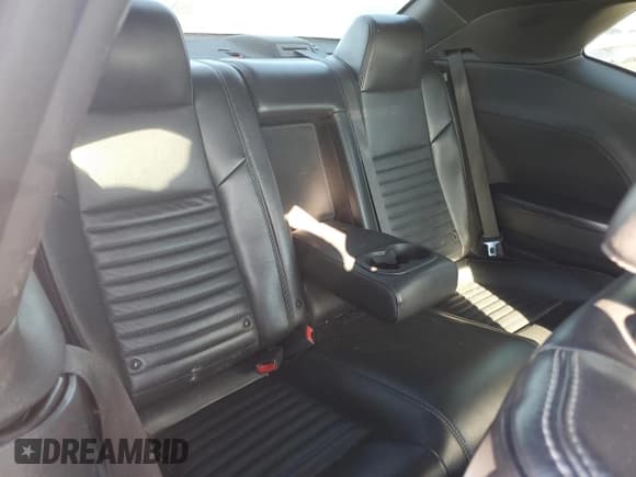 ✅ 2012 Dodge Challenger SXT • VIN: 2C3CDYAG0CH228175 • Lot: 42592615. Wystawiony na Copart z przebiegiem 133 283 mil. Bezpłatny archiwum sprzedaży aukcyjnych z USA i szczegółowy raport historii pojazdu na DreamBid. Zdjęcie 10.