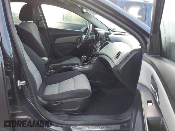 ✅ 2014 Chevrolet Cruze LS • VIN: 1G1PA5SH4E7265880 • Лот: 43449000. Опубликован ранее на IAAI с пробегом 160 393 миль. Бесплатный доступ к архиву аукционных продаж из США и подробный отчёт об истории автомобиля на DreamBid. Изображение 5.