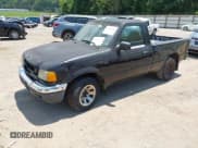✅ 2003 Ford Ranger XL • VIN: 1FTYR10D53PA03604 • Lot: 42837944. Wystawiony na IAAI z przebiegiem 216 556 mil. Bezpłatny archiwum sprzedaży aukcyjnych z USA i szczegółowy raport historii pojazdu na DreamBid. Zdjęcie 2.