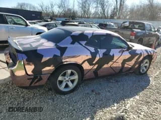 ✅ 2013 Dodge Challenger SXT • VIN: 2C3CDYAG8DH718705 • Lot: 82011204. Wystawiony na Copart z przebiegiem 107 891 mil. Bezpłatny archiwum sprzedaży aukcyjnych z USA i szczegółowy raport historii pojazdu na DreamBid. Zdjęcie 3.