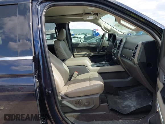 ✅ 2021 Ford Expedition Max XLT • VIN: 1FMJK1HT8MEA50524 • Lot: 41539292. Wystawiony na IAAI z przebiegiem 65 009 mil. Bezpłatny archiwum sprzedaży aukcyjnych z USA i szczegółowy raport historii pojazdu na DreamBid. Zdjęcie 5.