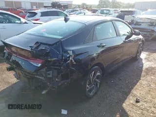 ✅ 2025 Hyundai Elantra SEL Sport • VIN: KMHLM4DG8SU958648 • Lot: 42748335. Listed on IAAI with 3,466 mi. Free auction sales archive from the USA and detailed vehicle history report at DreamBid. Image 4.